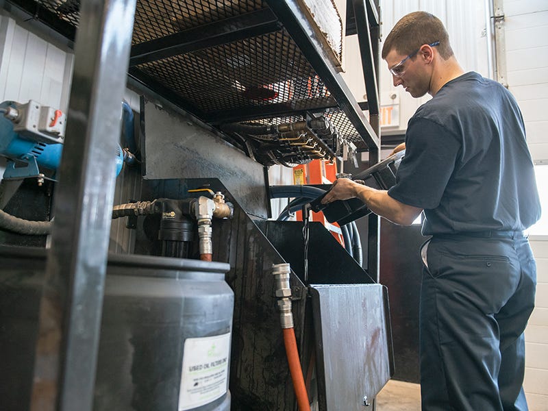How Used Cooking Oil Recycling Company Benefits Restaurants Business?